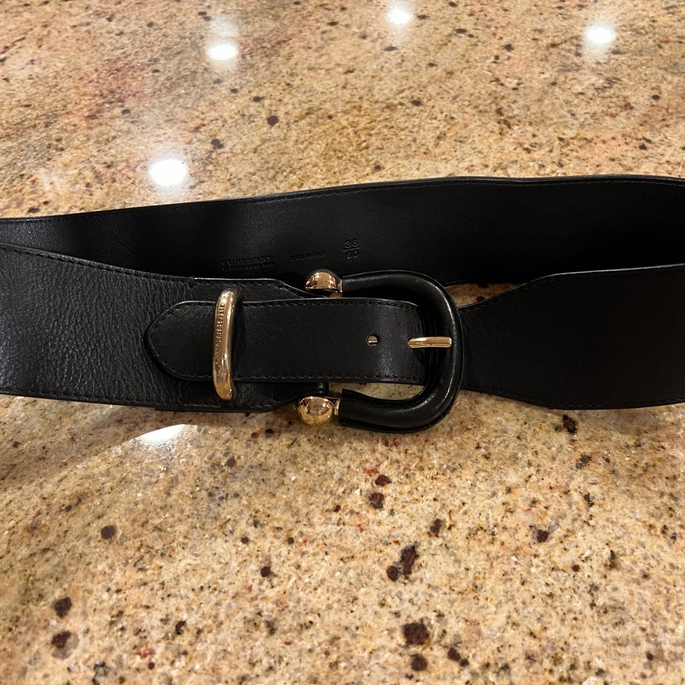 Black Burberry belt - Picture 3 of 7